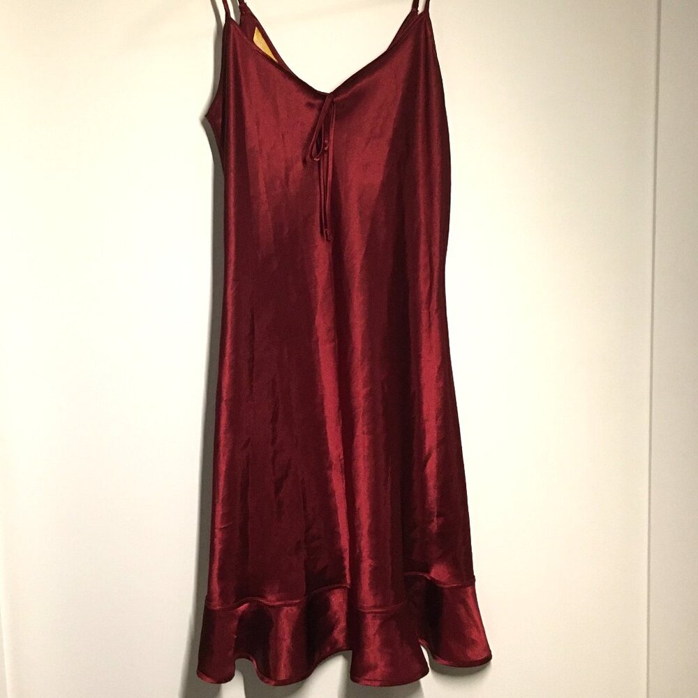 Red nightgown, size small